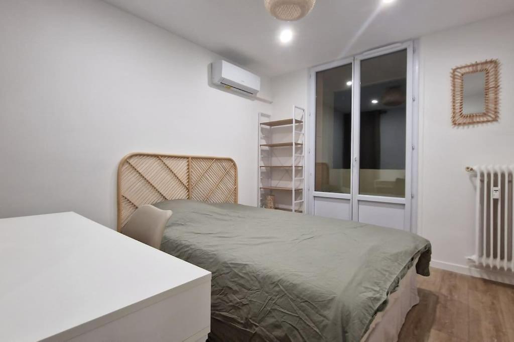 Appartement Saint Charles Marseille Bagian luar foto