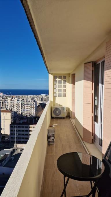 Appartement Saint Charles Marseille Bagian luar foto
